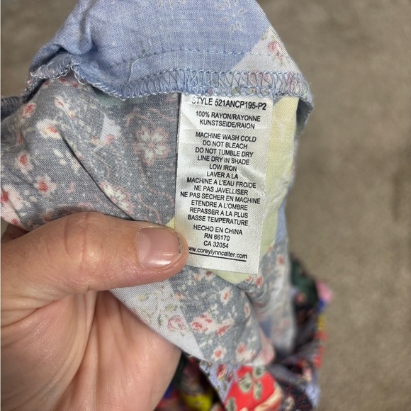 NEW! ANTHROPOLOGIE COREY LYNN CALTER FLORAL PATCHWORK SHORT OVERALLS Small - Picture 10 of 15